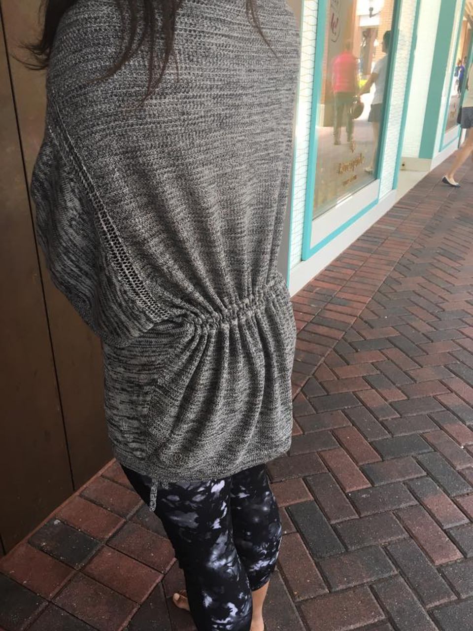 Lululemon Breeze Easy Wrap - Heathered Light Grey / Heathered Deep Coal