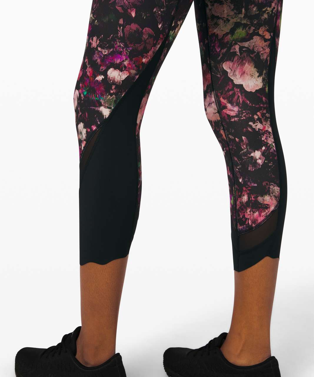 Wunder Under High-Rise Crop 23 *Roll Down Scallop, Luxtreme, Floral  Spritz Multi/Black