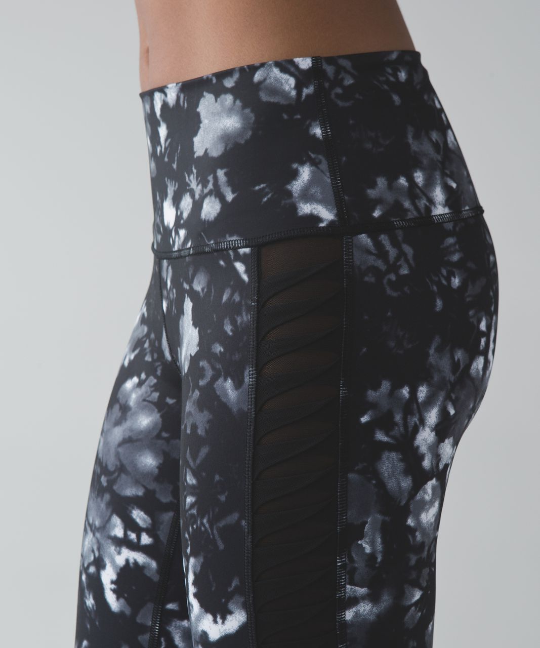 Lululemon Sunshine Salutation Crop (Full-On Luxtreme) - Dusk Dye White  Black / Black - lulu fanatics