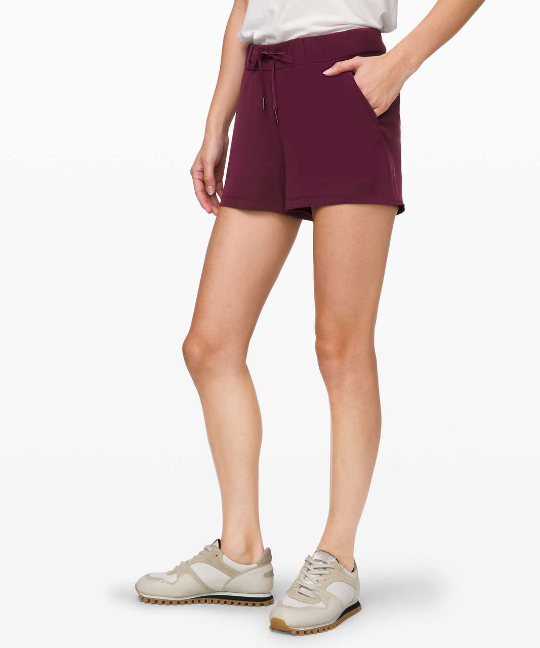 Lululemon On the Fly Short *Woven 2.5" - Dark Adobe