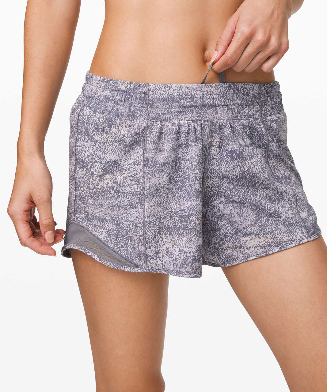 Lululemon Hotty Hot Short II *Long 4" - Frozen Vista Alpine White Multi / Arctic Grey