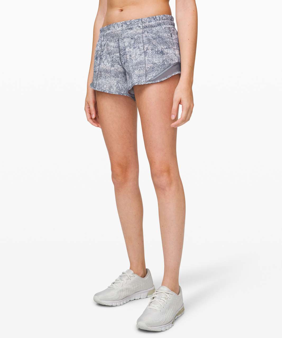 Lululemon Hotty Hot Short II *2.5 - Frozen Vista Alpine White Multi /  Arctic Grey - lulu fanatics