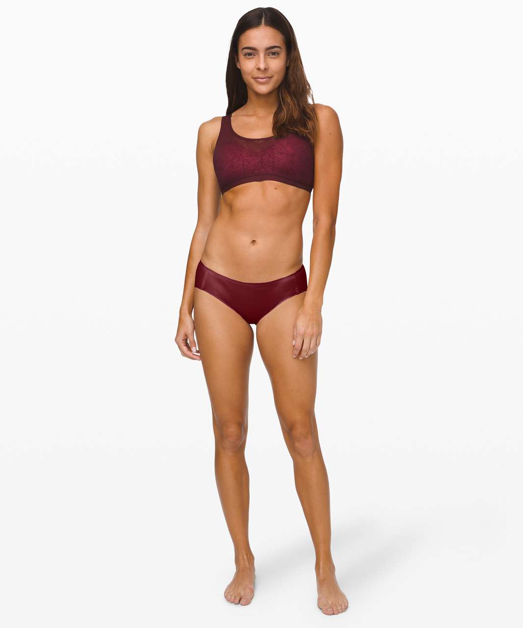 https://storage.googleapis.com/lulu-fanatics/product/52751/1280/lululemon-shadow-mesh-bra-leaf-garnet-moss-rose-042862-300275.jpg