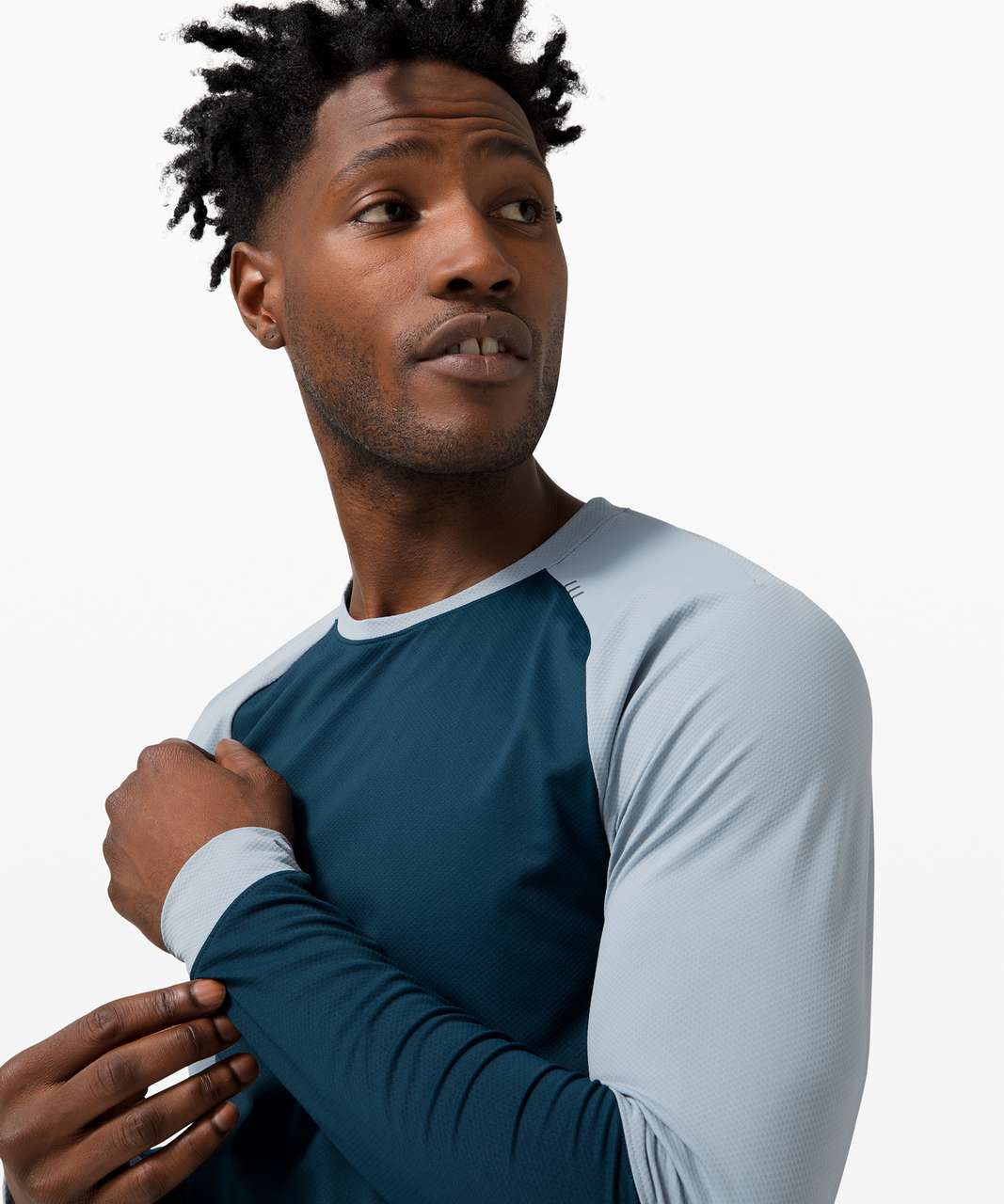 Lululemon Muscle Motion Long Sleeve - Chambray / Night Diver