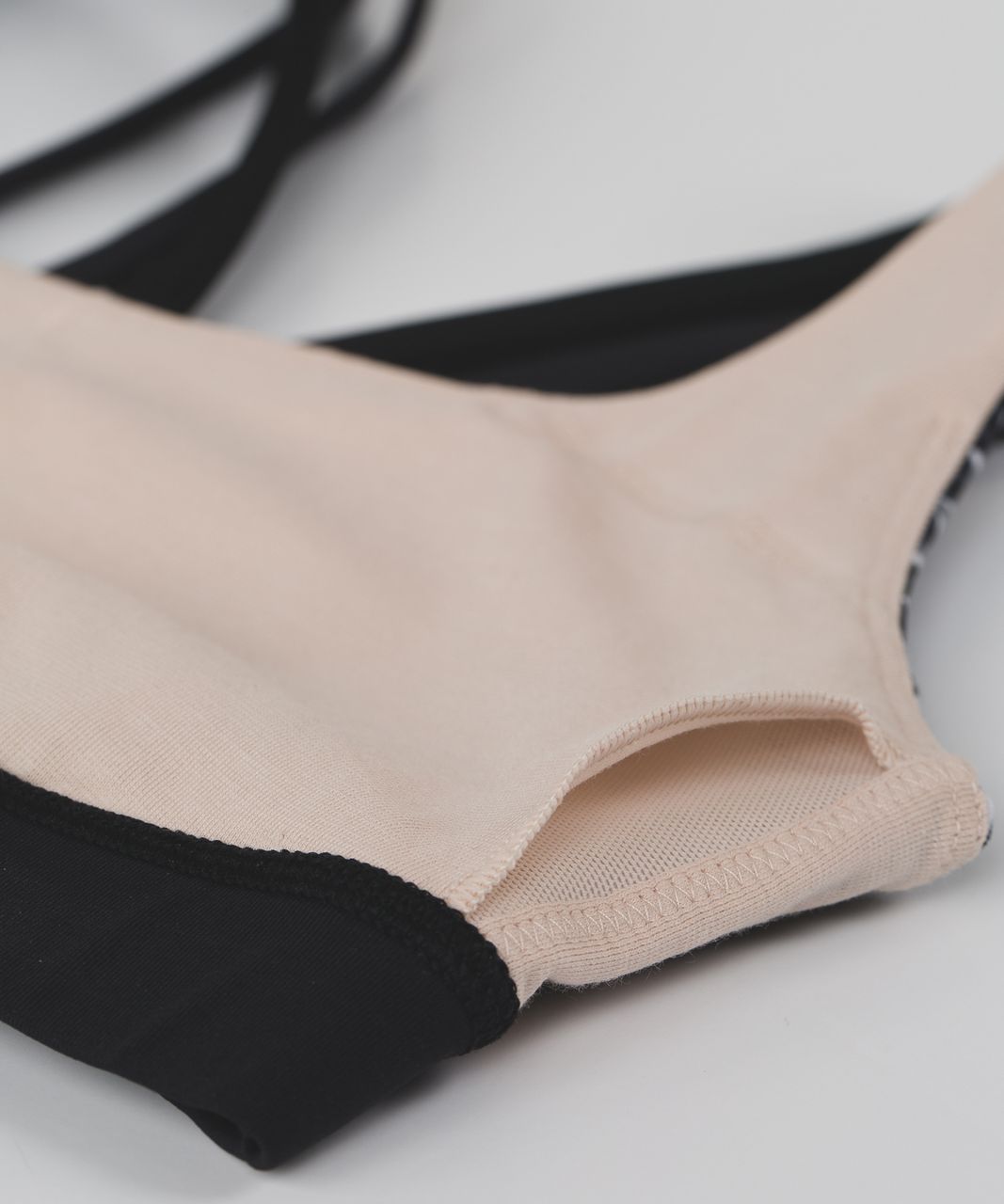 Lululemon Energy Bra (Exhale) - Deep Dive White Black / Black