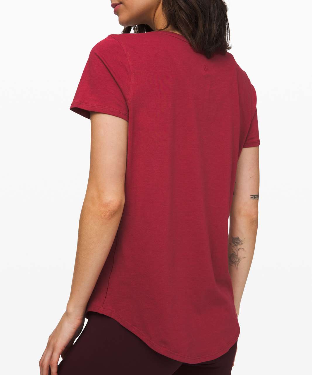NEW Women Lululemon Swiftly Tech Short Sleeve 2.0 Love Red Size 6 & 8