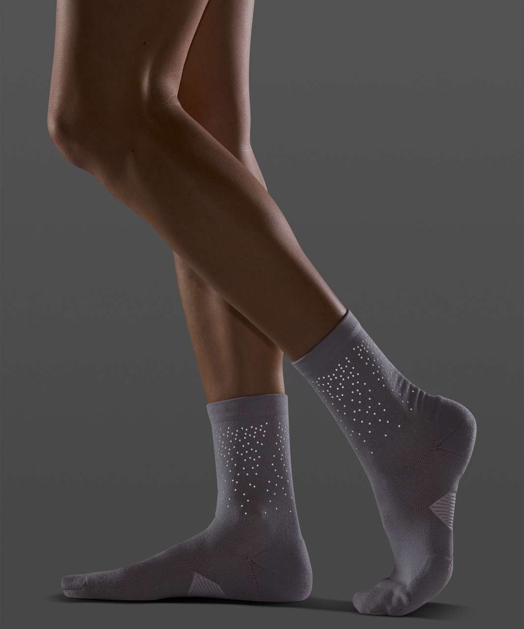 Lululemon Speed Quarter Sock *Silver - Black - lulu fanatics