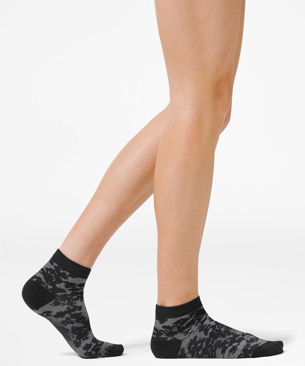 Lululemon Let it Flourish Ankle Sock - Black / White