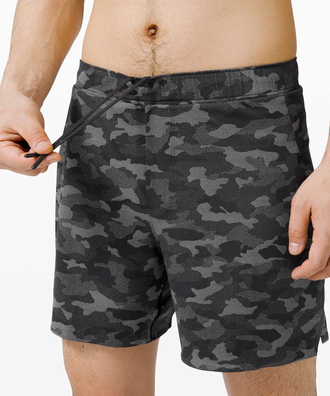 lululemon SURGE 15CM - Sports shorts - variegated mesh camo black/dark grey  - Zalando.de