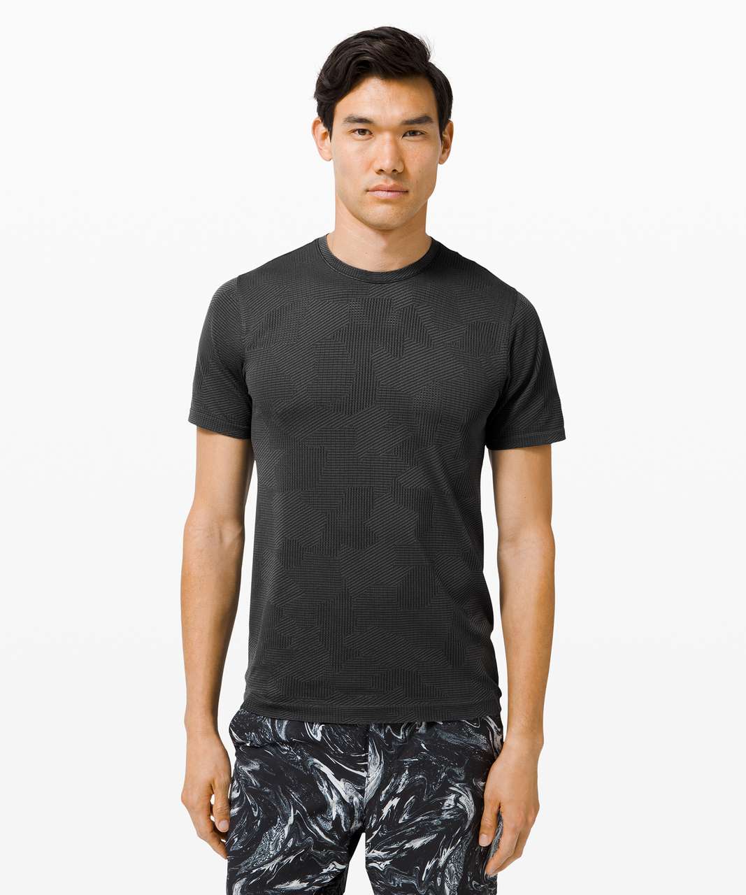 LULULEMON CAMO GRAPHITE GREY/WHITE METAL VENT BREATHE TEE – Barry's Shop