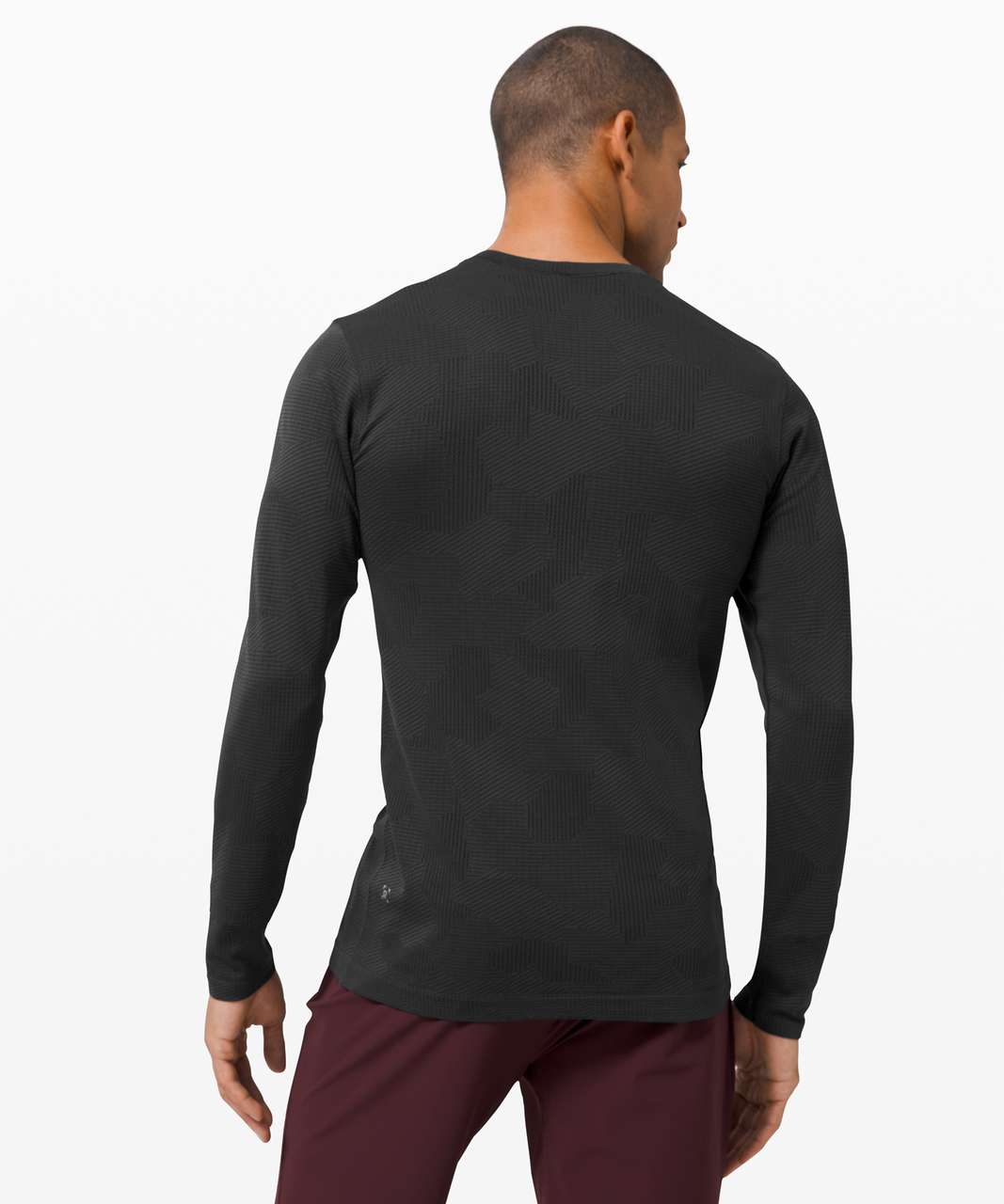 LULULEMON CAMO GRAPHITE GREY/WHITE METAL VENT BREATHE TEE – Barry's Shop