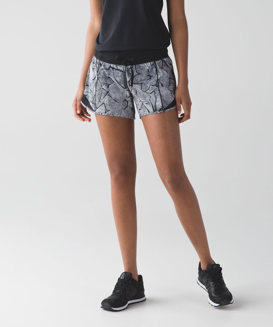 Lululemon Hotty Hot Short (Long) - Dottie Tribe White Black / Black - lulu  fanatics