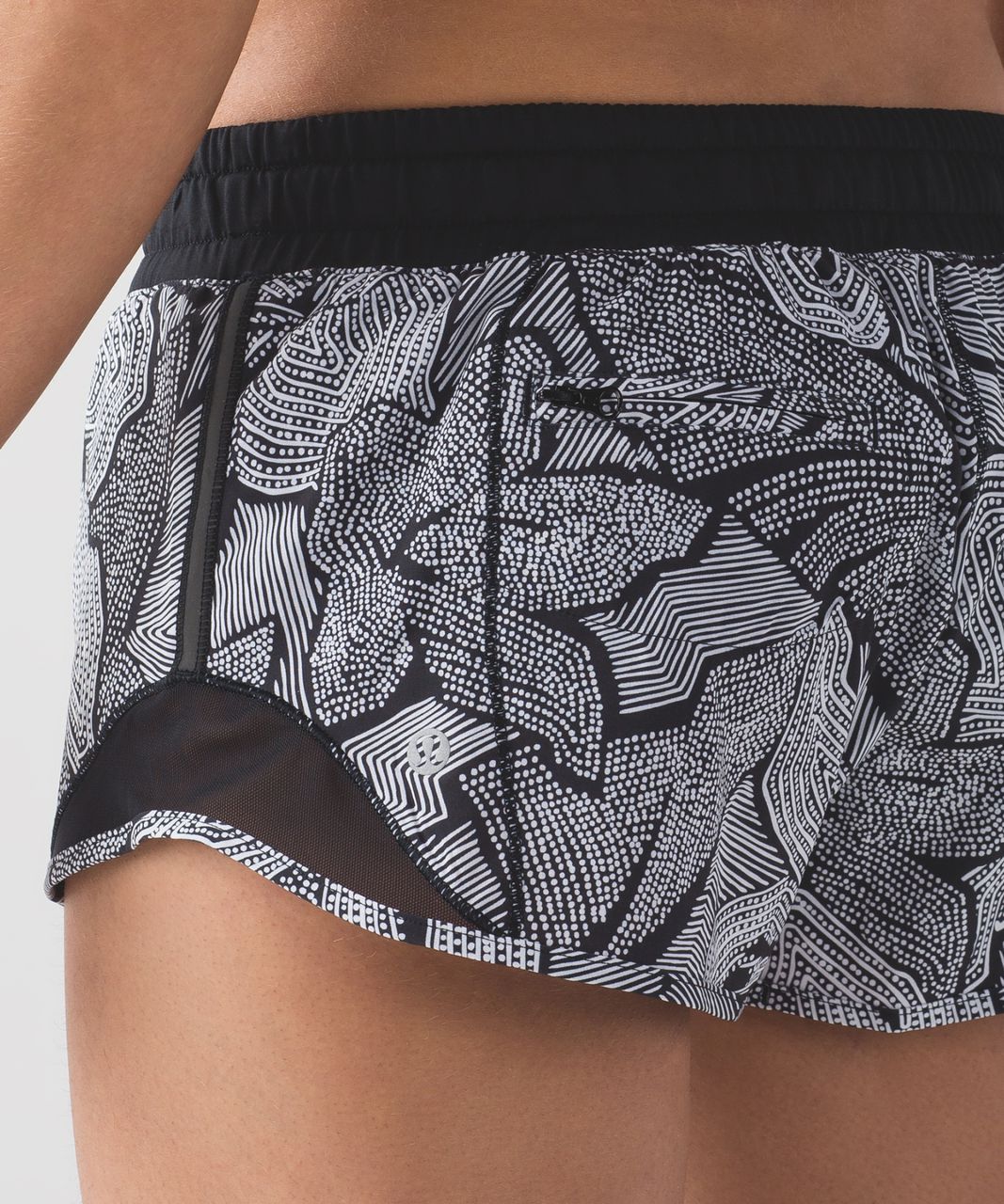 Lululemon Hotty Hot Short - Dottie Tribe White Black / Black