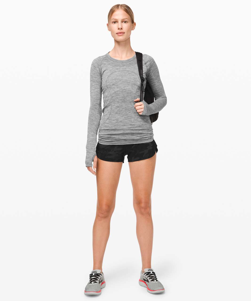 NEW LULULEMON Speed Up 2.5 Short 4 Incognito Camo Multi Grey