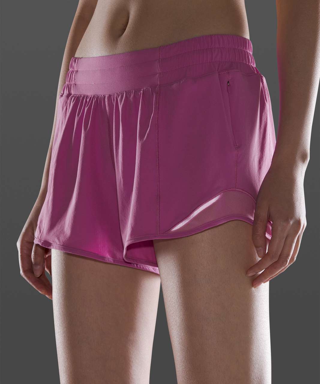 NEW LULULEMON Hotty Hot 2.5 LR Short 0 2 4 6 8 10 Sonic Pink