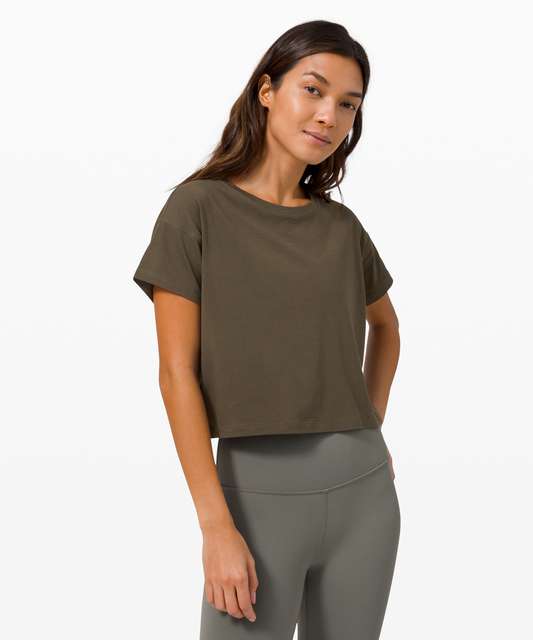 Restorative yoga fit🤍 Cates Tee in Heathered Core Ultra Light