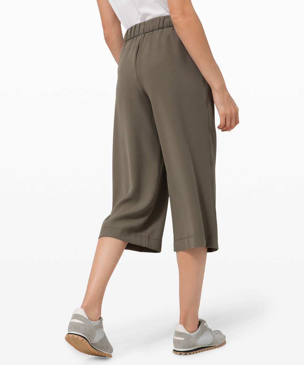 Lululemon Noir Crop - Grey Sage