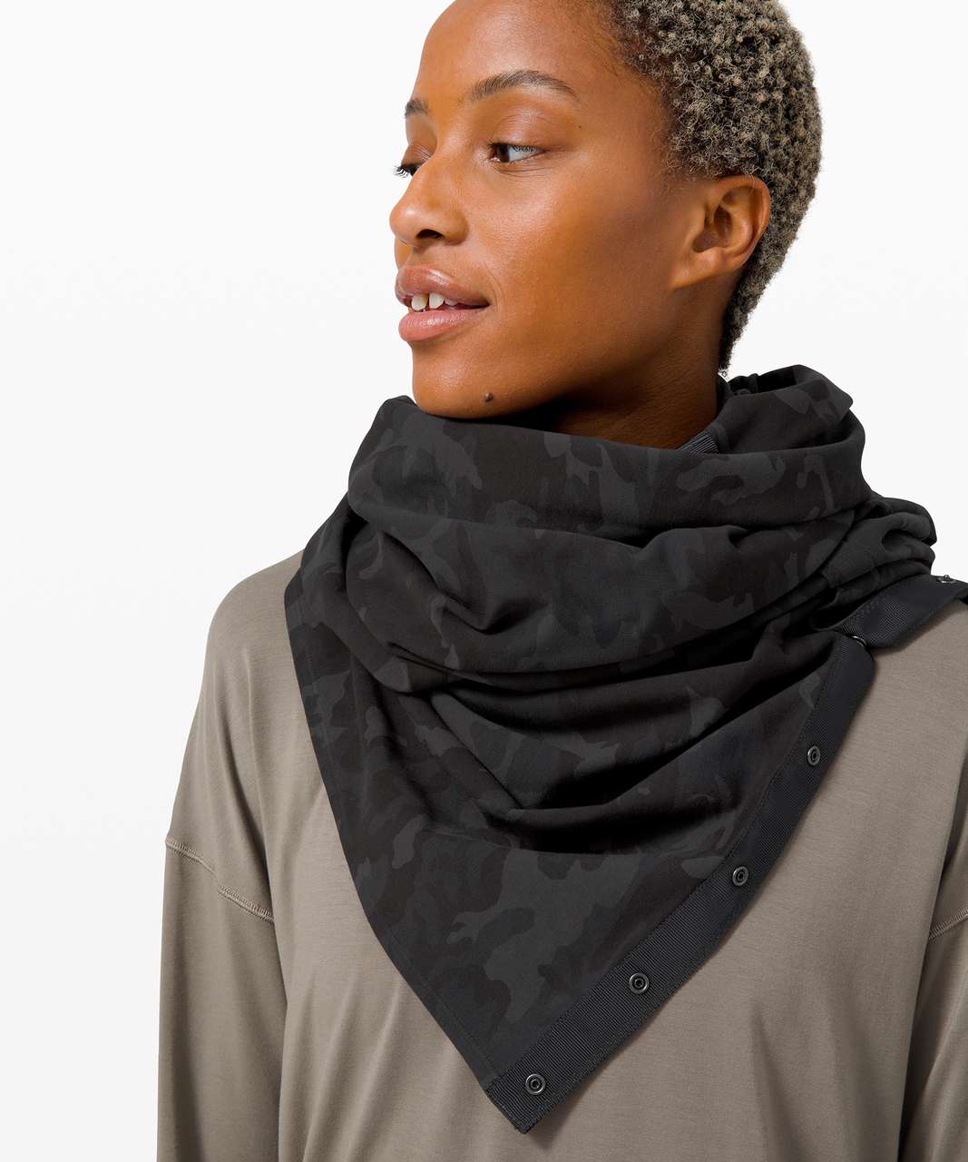 lululemon camo scarf