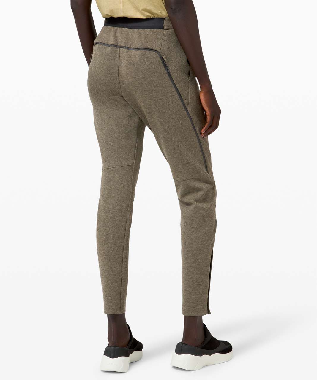 Lululemon Refract Jogger 29" *lululemon lab - Hazy Gold / Black