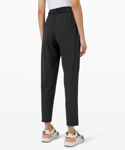 Lululemon Keep Moving Pant 7/8 High-Rise. Size 4 for Sale in Glendora, CA -  OfferUp