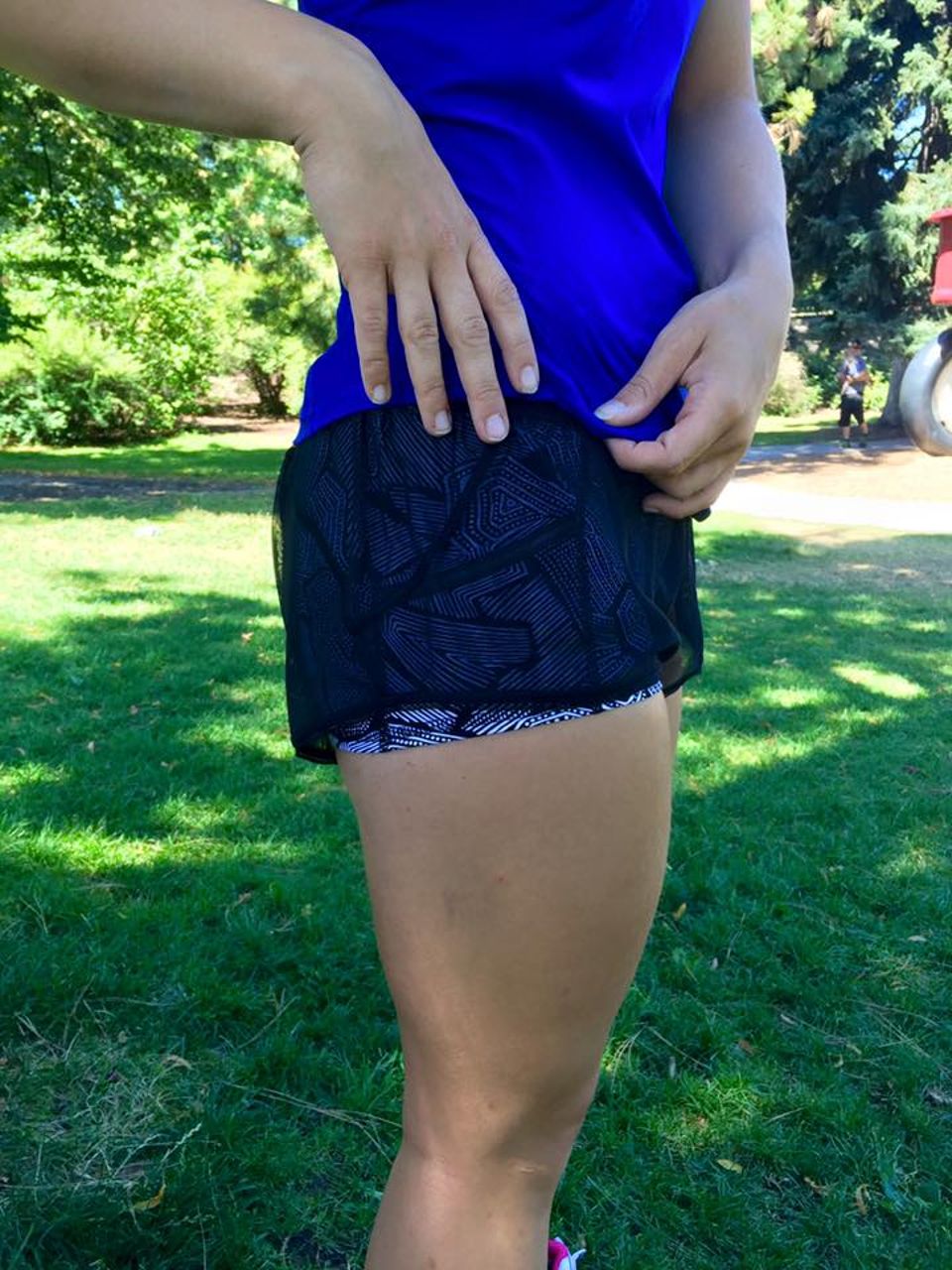 Lululemon 💕City Sky Run Short Black Dottie Tribe Size 2 - $77