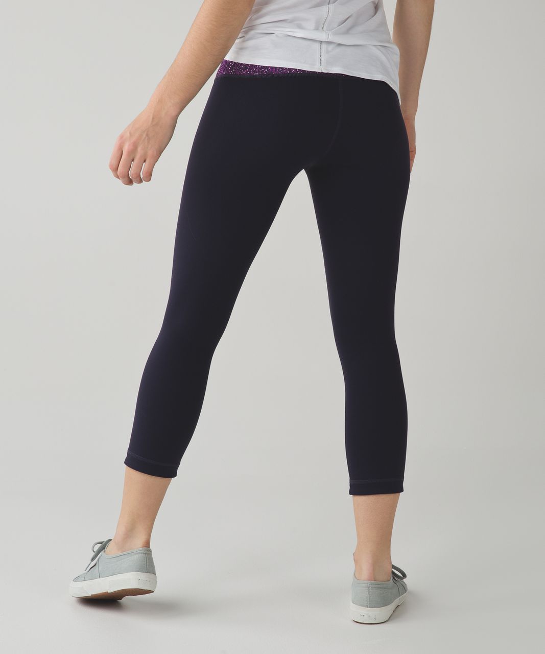 Lululemon Wunder Under 21” Luon Crop Mid Rise Reversible Black