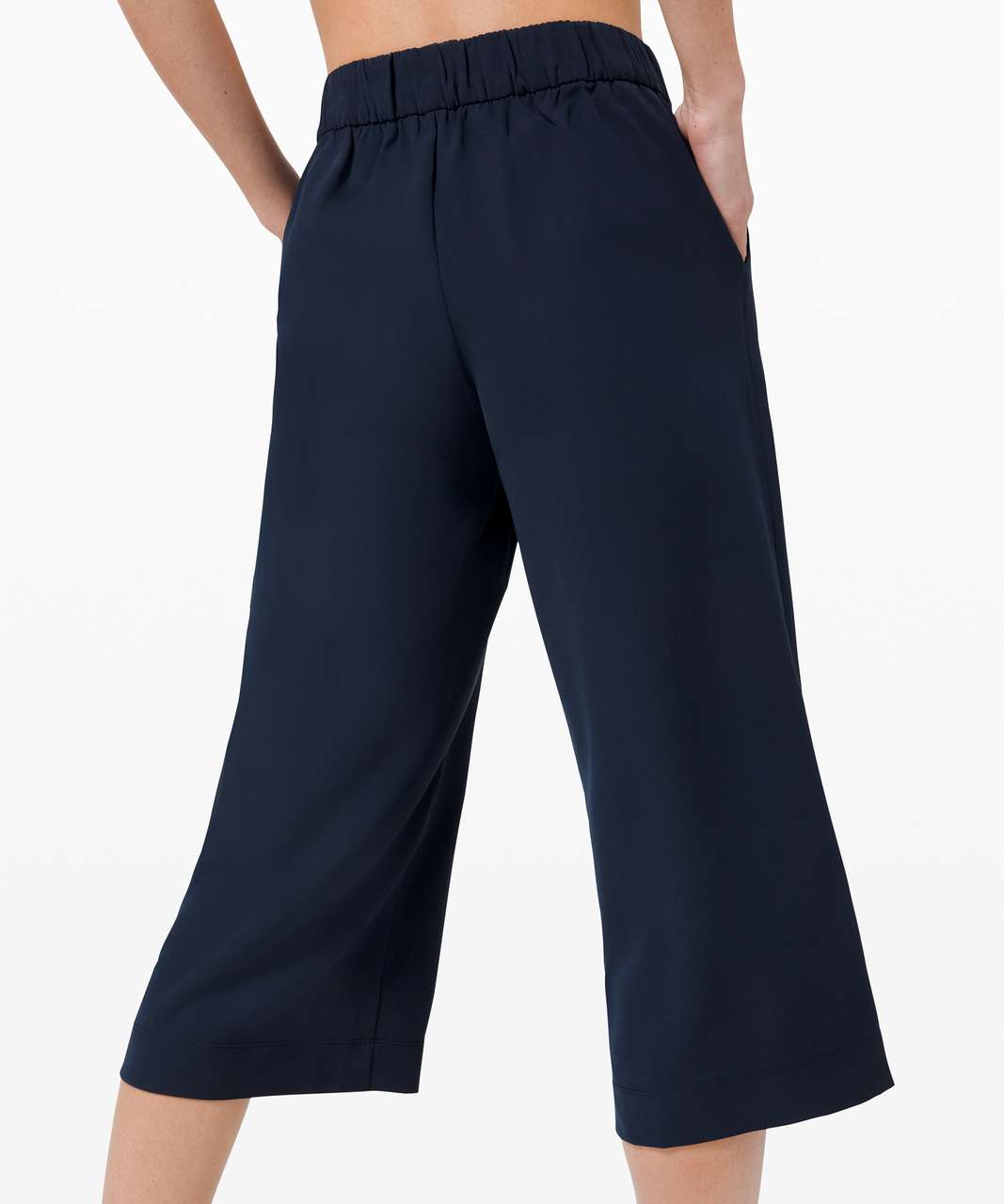 lululemon athletica, Pants & Jumpsuits, Lululemon Noir Crop