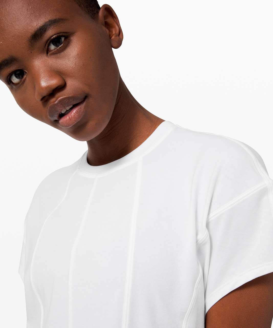 LA Tight-to-Body Keyhole Tee