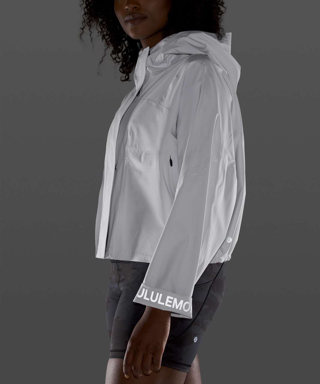 Lululemon Rain Jacket 6 Bright White Fitted Stretch Zip-Up Hoodie  Windbreaker