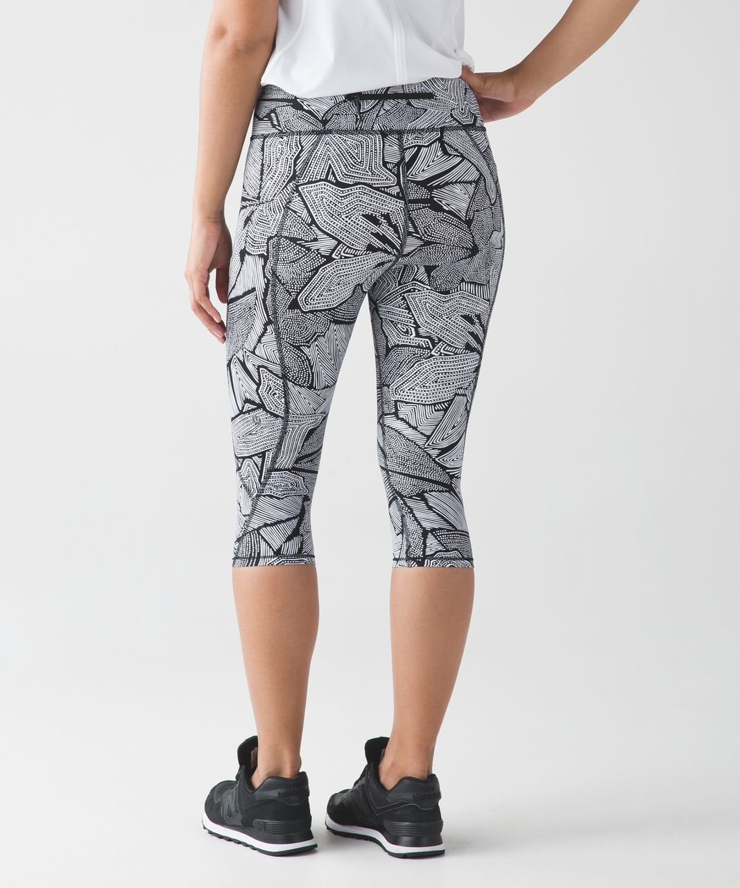 Lululemon Pace Rival Crop (Full-On Luxtreme) - Dottie Tribe White Black -  lulu fanatics