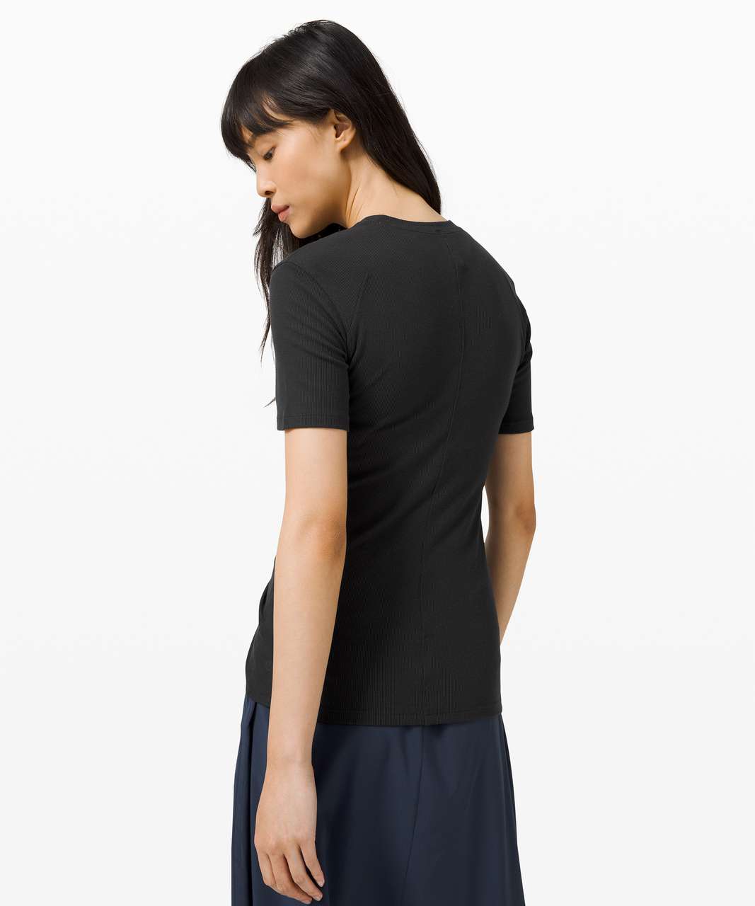 LA Tight-to-Body Keyhole Tee