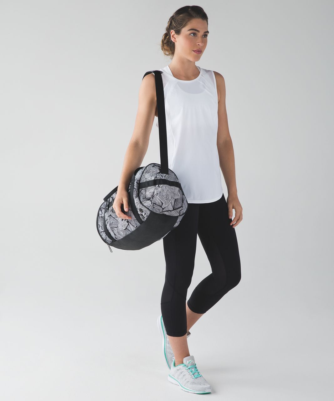 Lululemon Run Ways Duffel - Dottie Tribe White Black