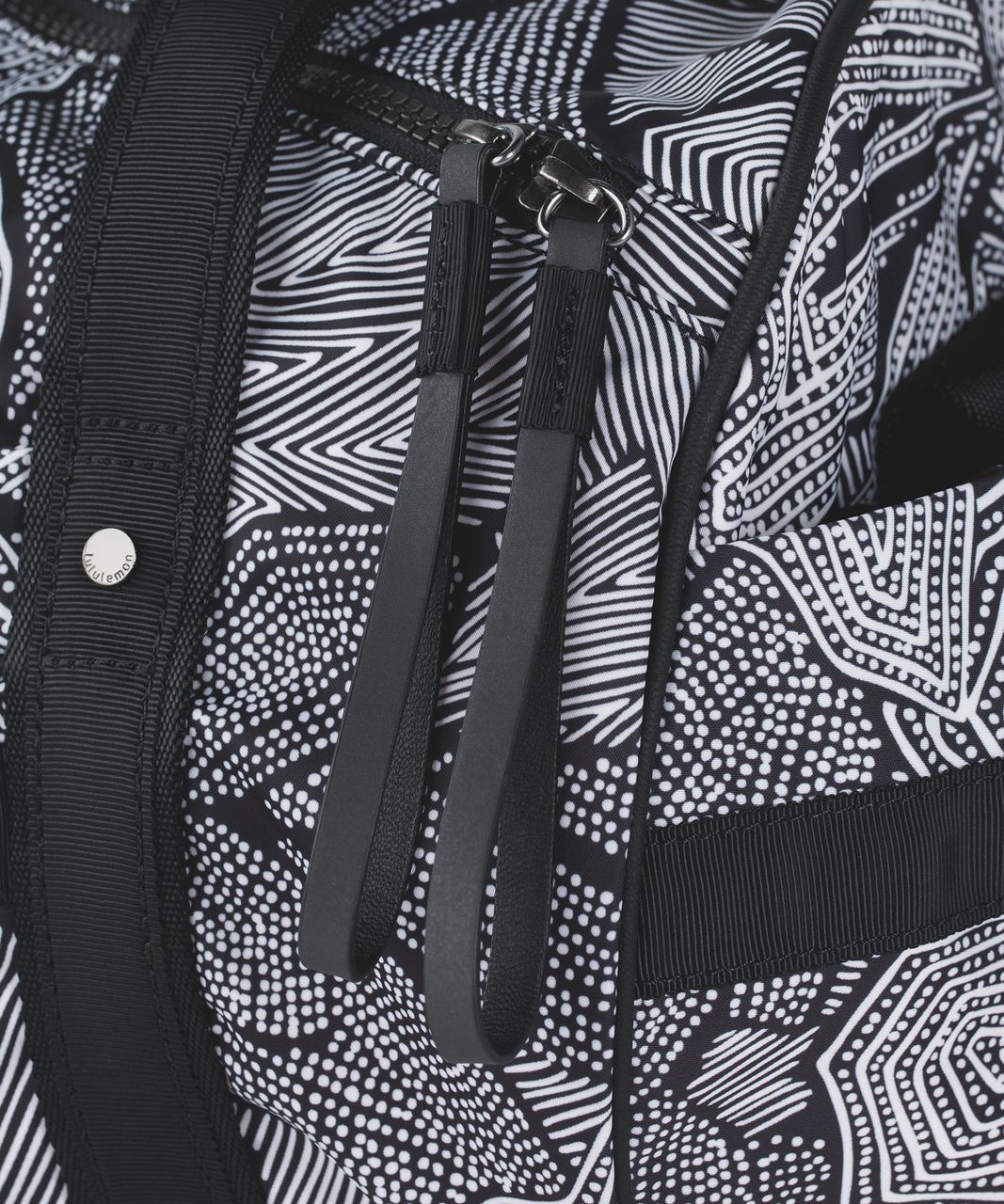 Lululemon Run Ways Duffel - Dottie Tribe White Black