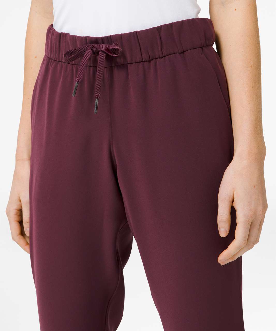 Lululemon On the Fly Jogger *Woven - Cassis