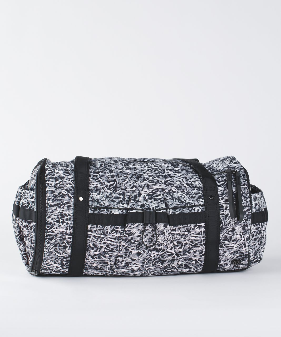 Lululemon Run Ways Duffel - Ripple Seal Grey Black - lulu fanatics