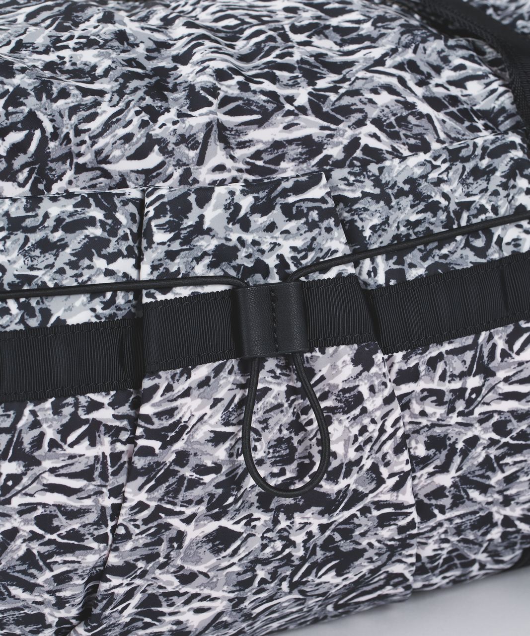 Lululemon Run Ways Duffel - Ripple Seal Grey Black