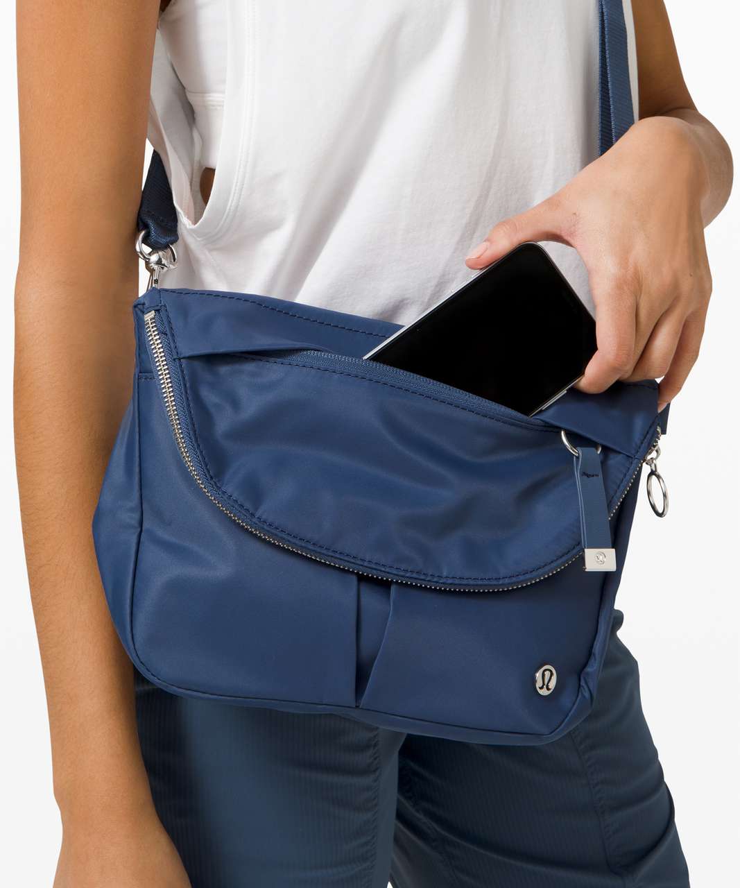 blue lululemon bag