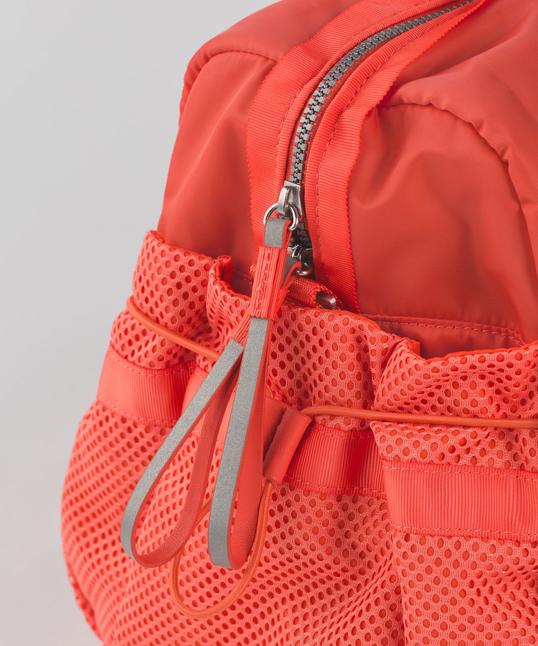 Lululemon Extra Mile Duffel - Cape Red / Sunny Coral