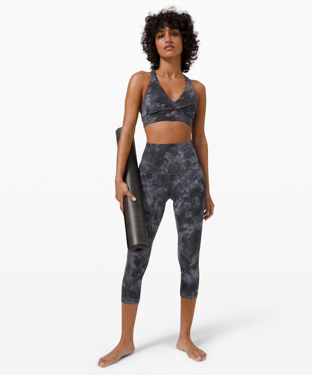 Lululemon in style - Kitsilano Mock Neck (black) + Align Super HR 10 short  (diamond dye pitch grey graphite grey) : r/lululemon