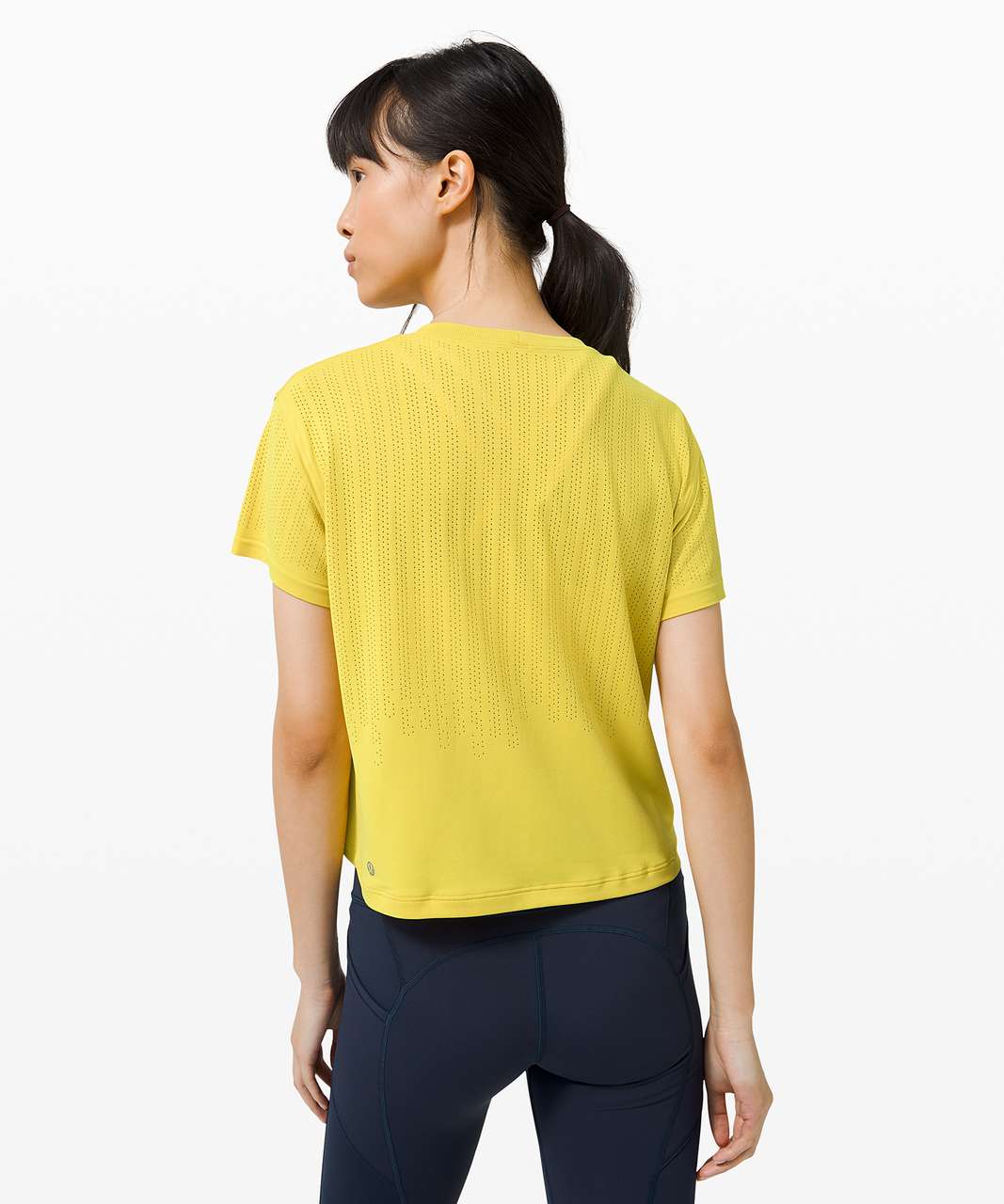 Lululemon Train to Be Short Sleeve - Soleil / Soleil