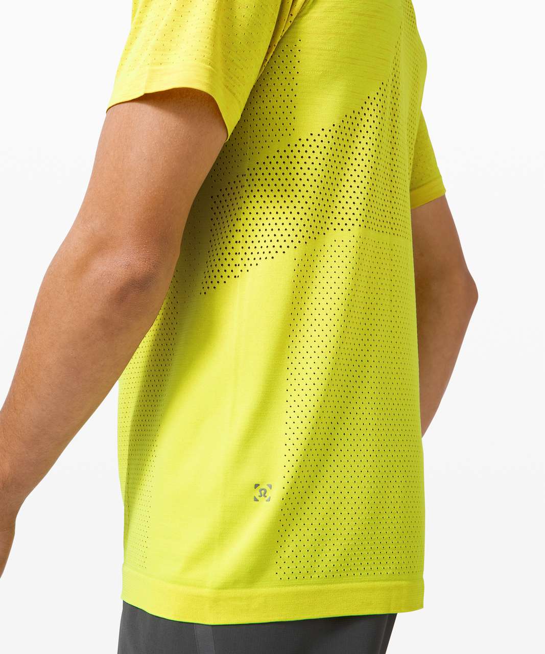 Lululemon Metal Vent Breathe Short Sleeve - Bolt / Soleil