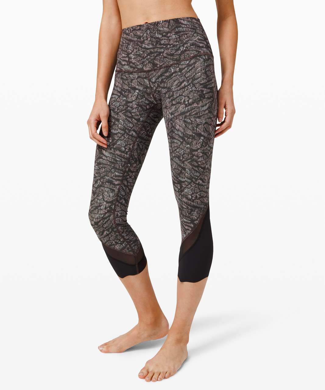 Lululemon Wunder Under Crop High-Rise *Roll Down Scallop Full-On Luxtreme 23" - Origami Lace Multi / Black