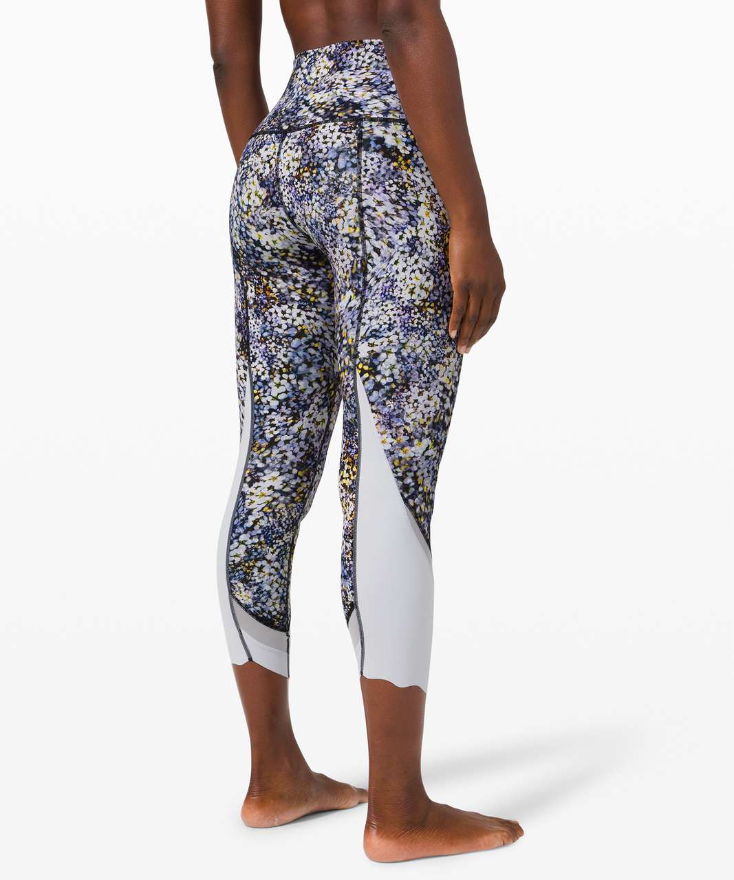 Lululemon Wunder Under Crop High-Rise *Roll Down Scallop Full-On Luxtreme  23 - Floral Metropolis Multi / Starlight - lulu fanatics