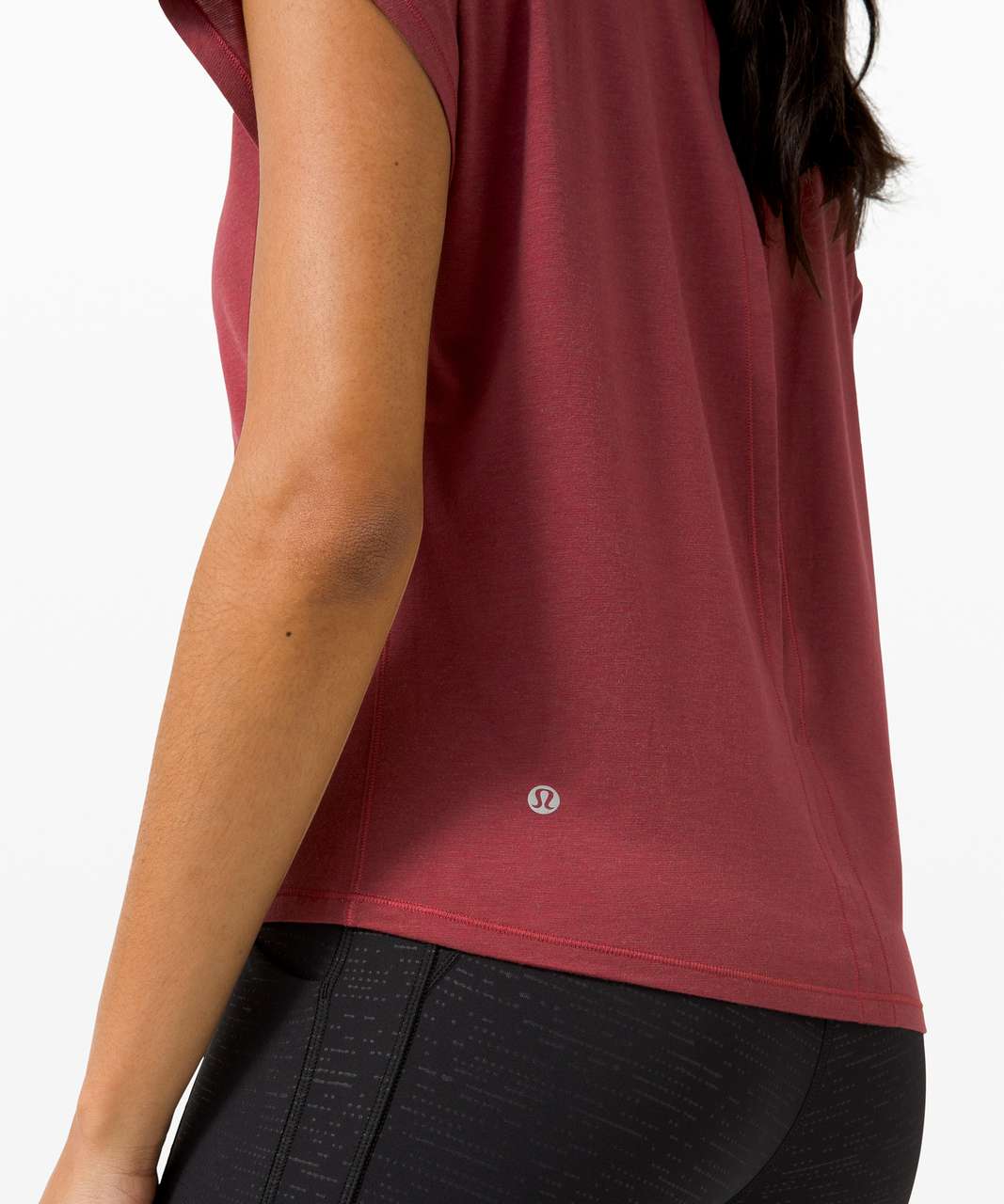 Lululemon Hit the Floor Short Sleeve - Chianti