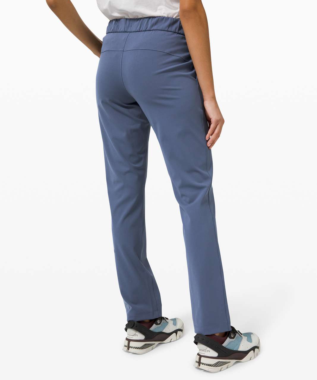 Lululemon On the Fly Pant Full Length - Ink Blue - lulu fanatics