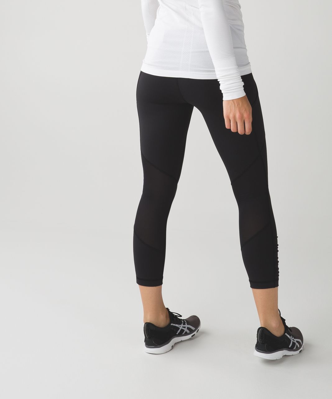 Lululemon Speed Crop - Black - lulu fanatics