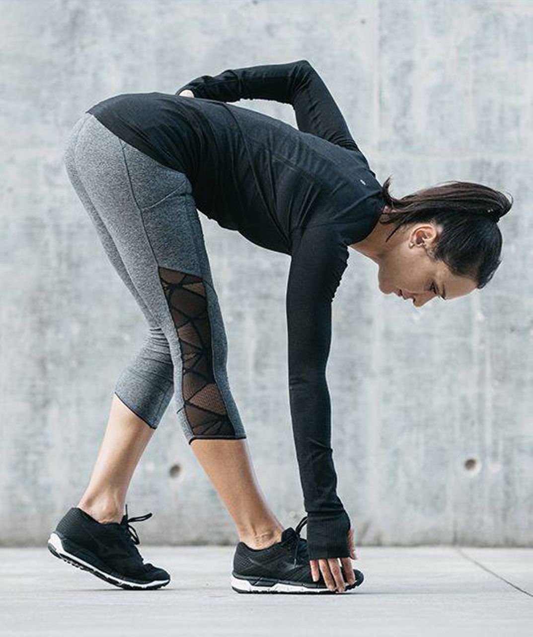 Lululemon Goal Crusher Crop - Heathered Black / Black