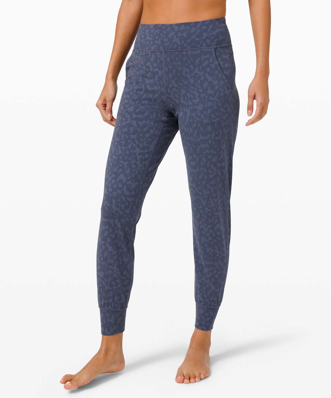 Vuori vs. Lululemon: Battle Of The Joggers