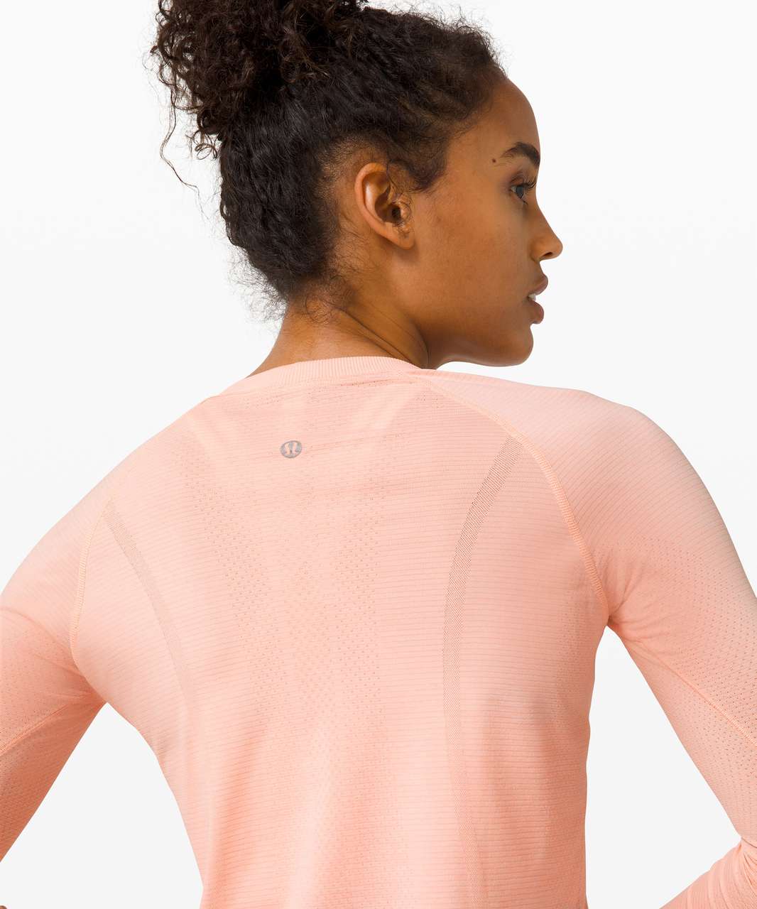 Lululemon Swiftly Tech Long Sleeve 2.0 - Ballet Slipper / White