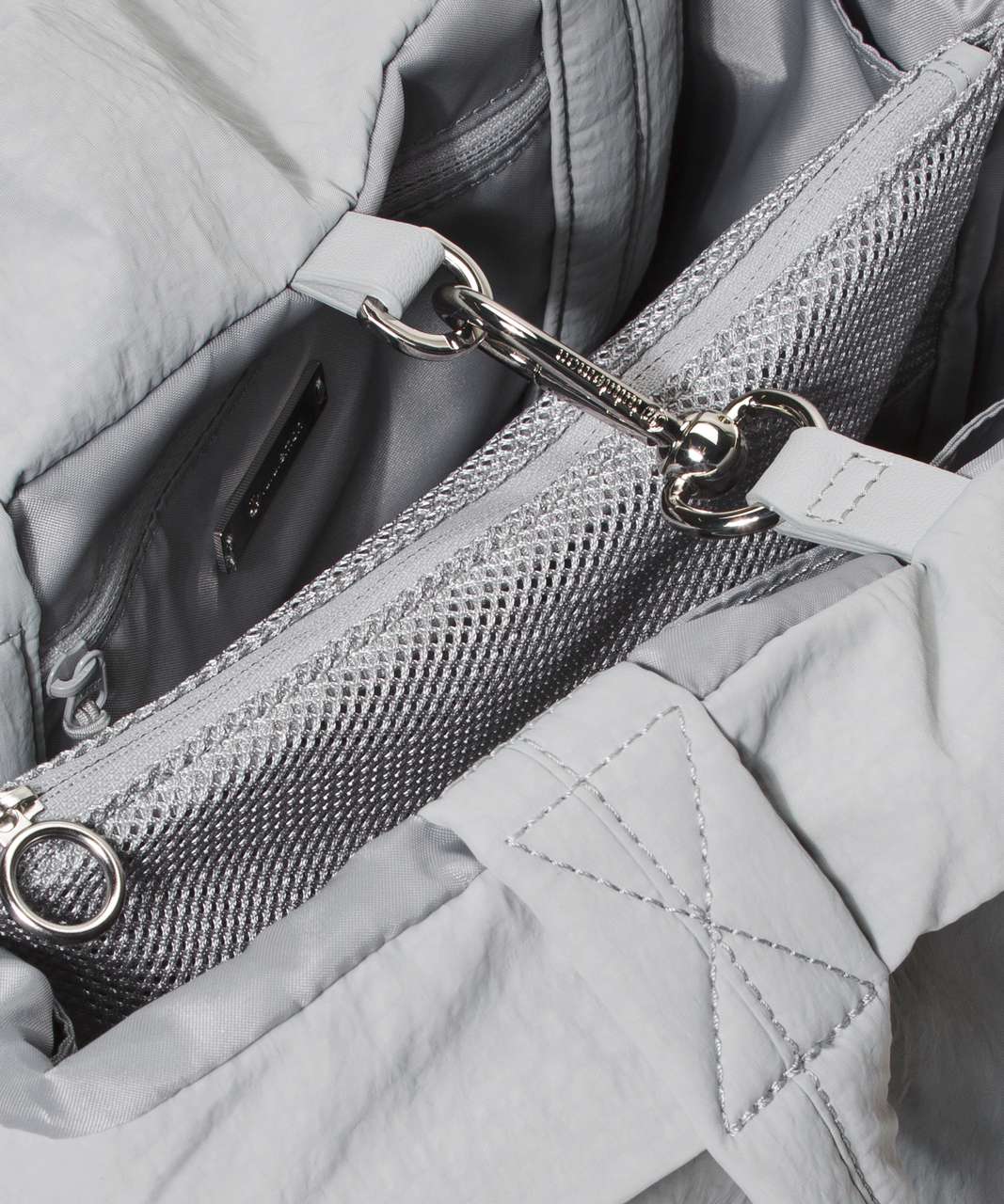 Lululemon On My Level Bag *19L - Silver Drop